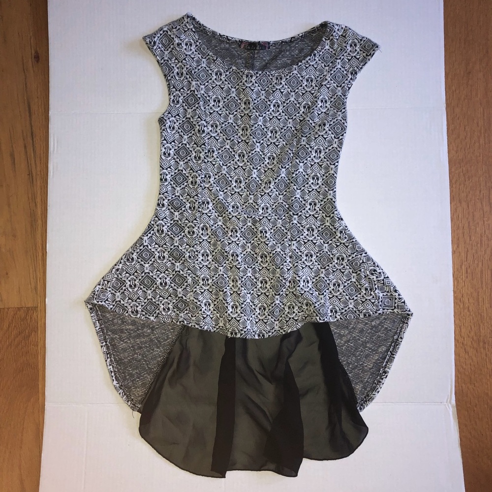 High-low Patterned Tank With Sheer Inlay on Back